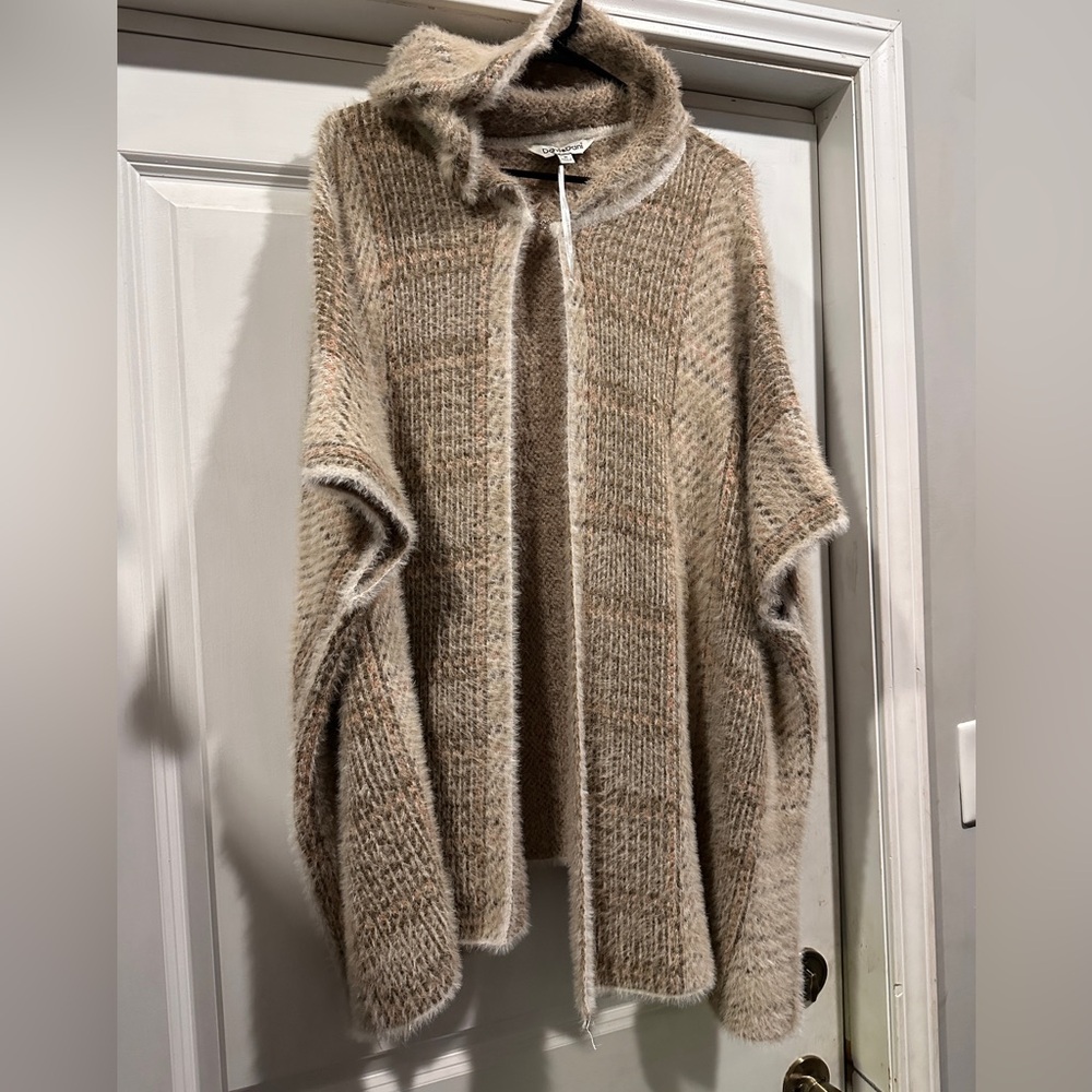 DAVI & DANI Soft Cream and Tan Sweater NWOT